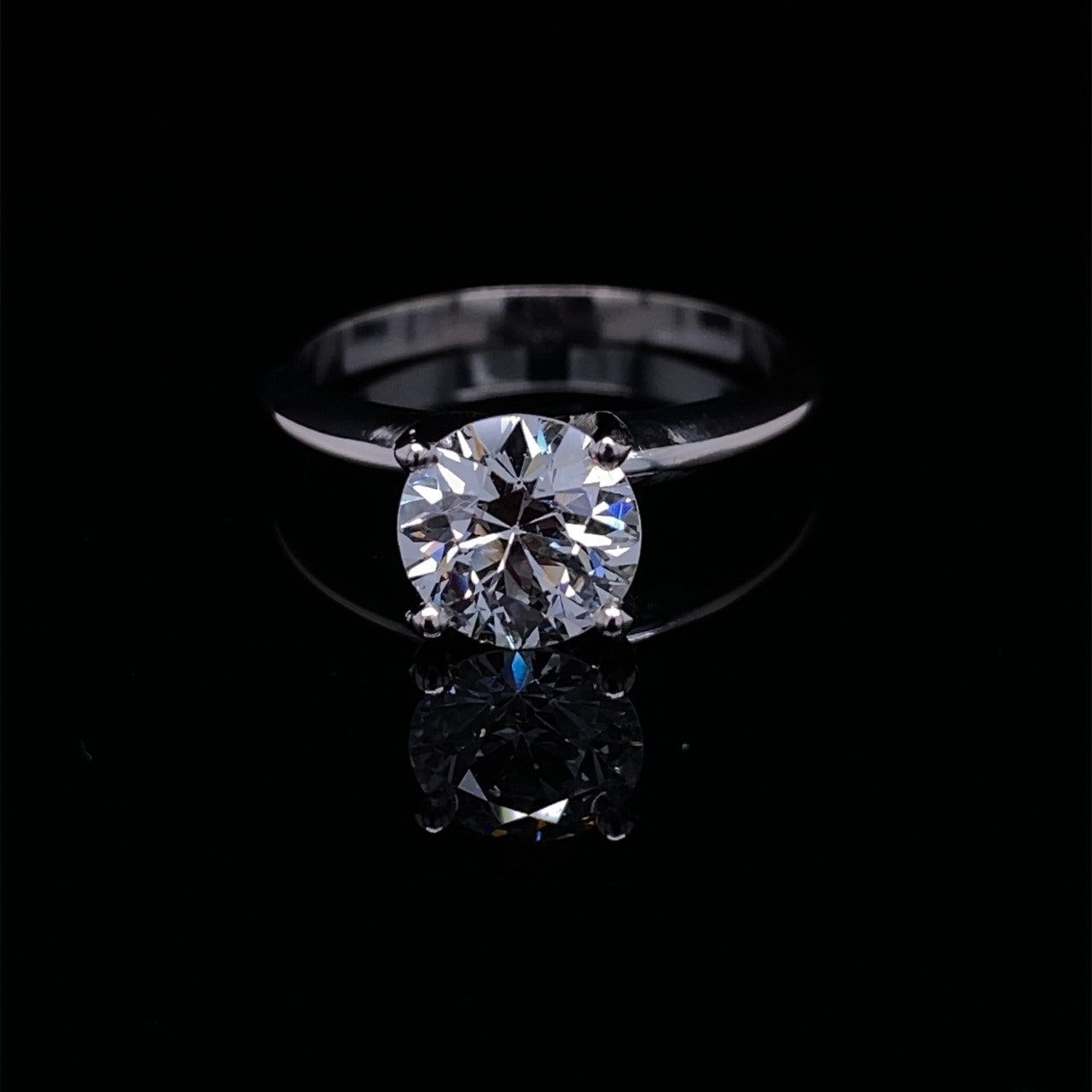 Natural Diamond vs Lab-grown Diamond, choosing rarity!
