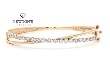 14kt Yellow Gold Round Diamond Bangle