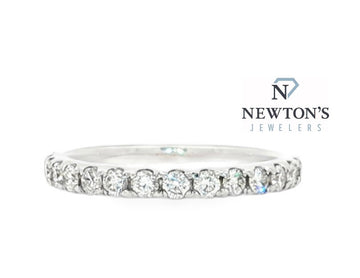 14kt White Gold Round Diamond Band