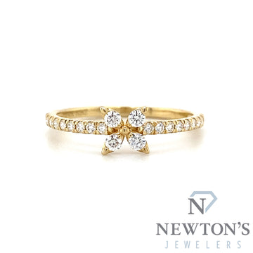 14kt Yellow Gold Diamond Clover Ring