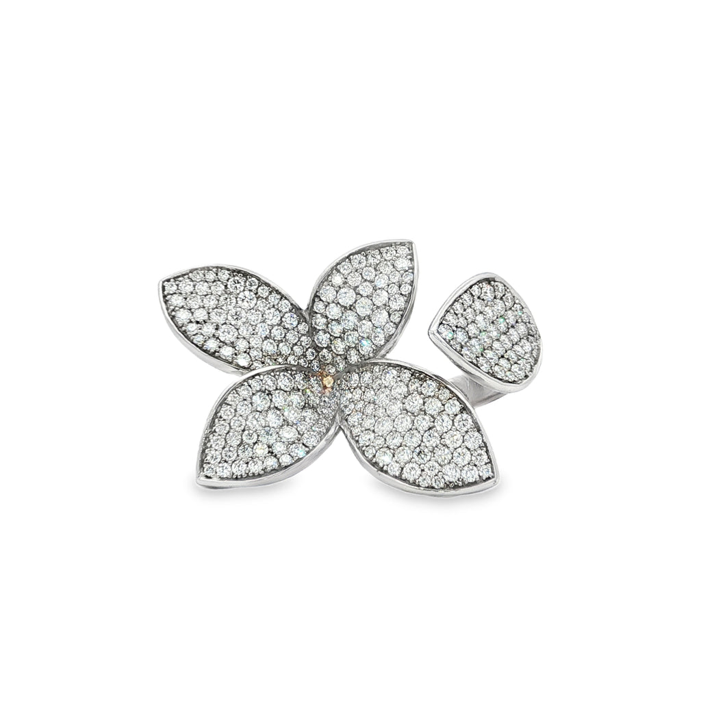 18kt White Gold Diamond Floral Statement Ring
