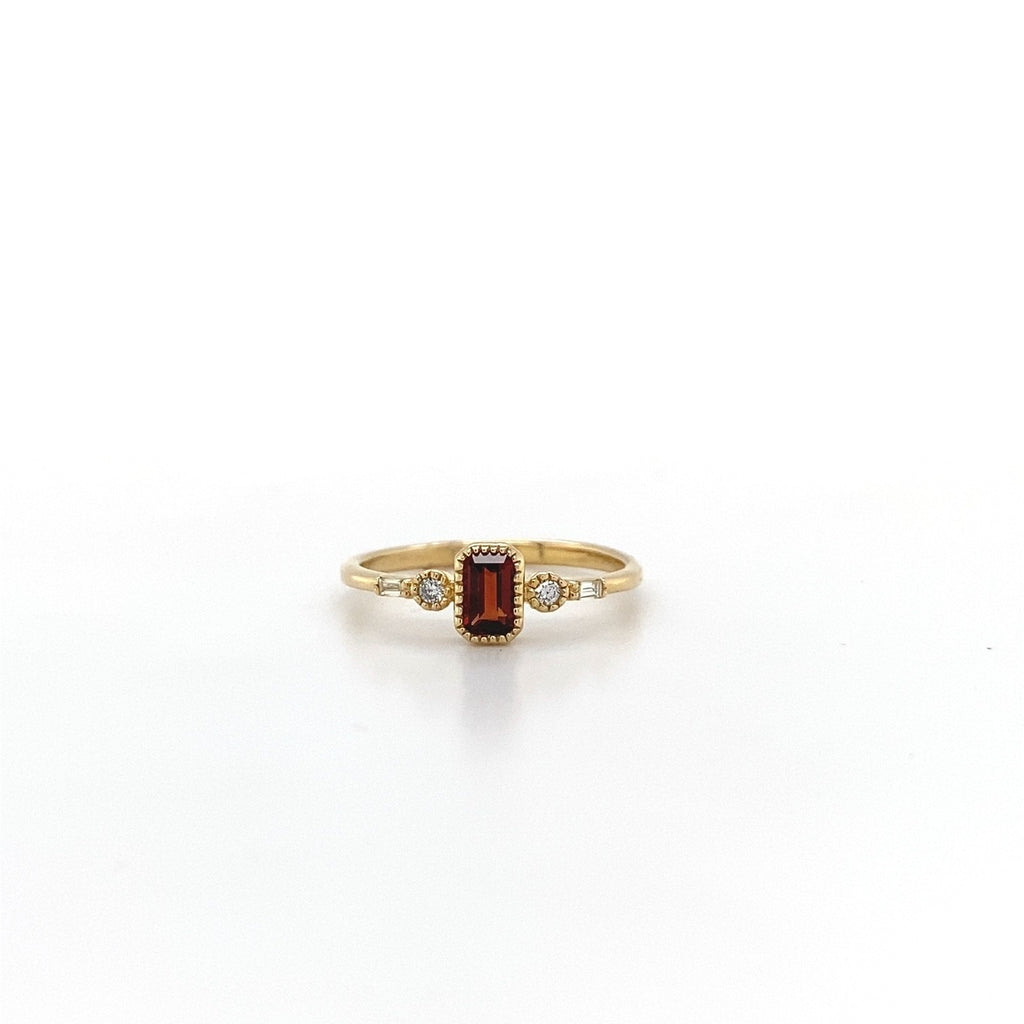 14kt Yellow Gold Garnet and Diamond Ring