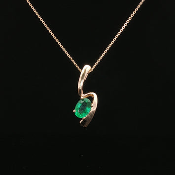 10kt Yellow Gold Oval Emerald Pendant