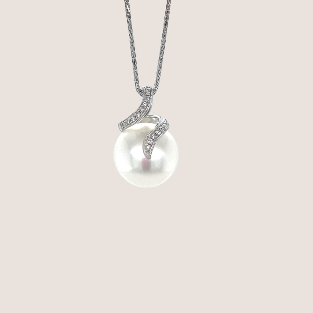 14kt White Gold Pearl and Diamond Pendant with Chain