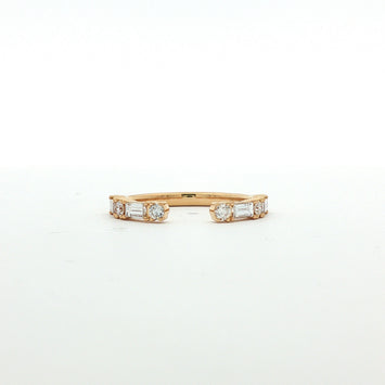 18kt Yellow Gold Round & Baguette Diamond Band