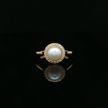 14kt Yellow Gold Pearl & Diamond Halo Ring