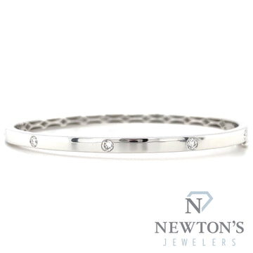 14kt White Gold and Diamond Bangle Bracelet (0.30ct)