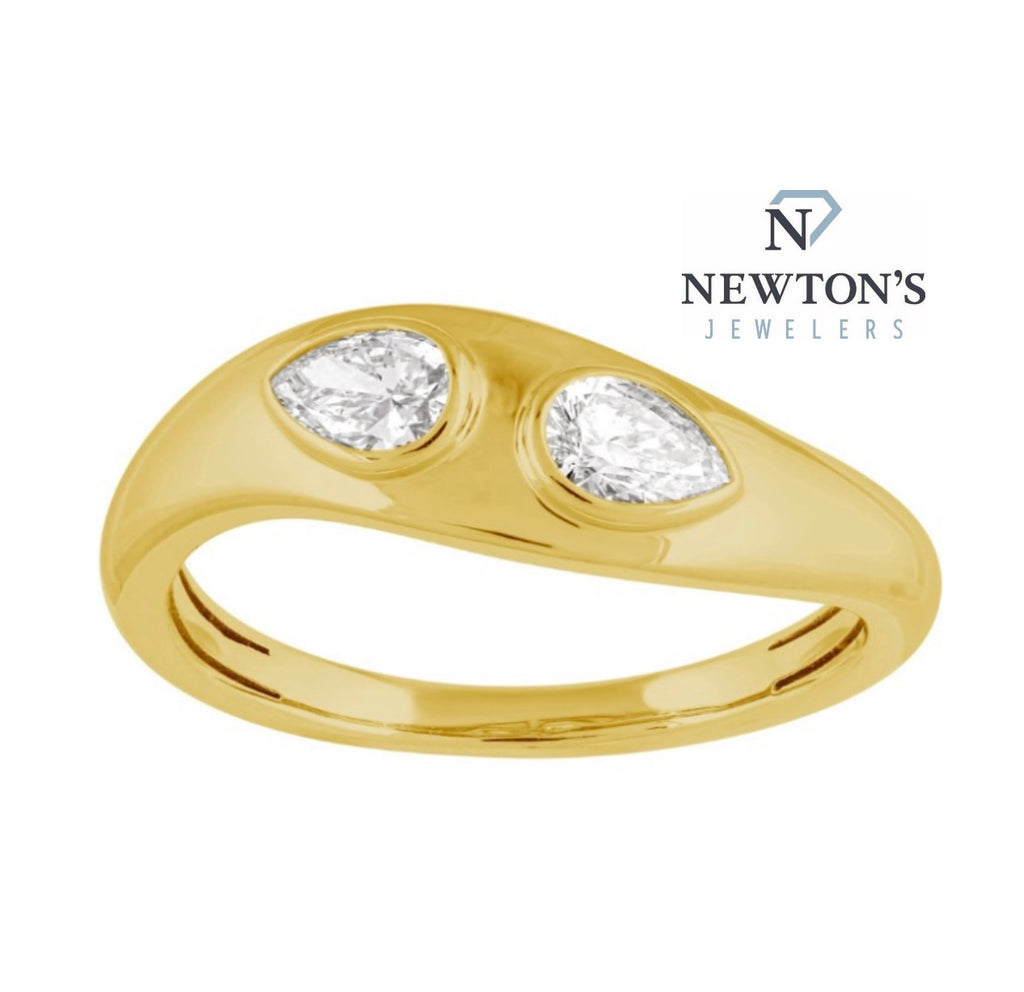 14kt Yellow Gold Pear Shape Diamond Ring