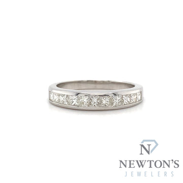 14kt White Gold 11 Diamond Band (0.50ct Tw)