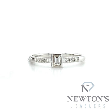 14kt White Gold Diamond Promise Ring