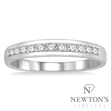 14kt White Gold Channel Set Diamond Band (0.25ct)