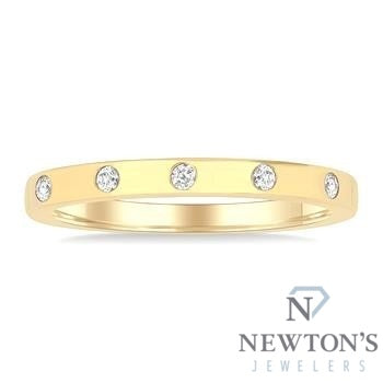 14kt Yellow Gold 5 Diamond Stackable Band (0.25ct)