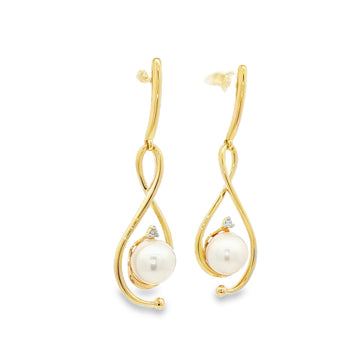14kt Yellow Gold Freshwater Pearl & Diamond Drop Earrings
