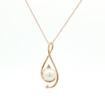 14kt Yellow Gold Freshwater Pearl & Diamond Pendant Necklace