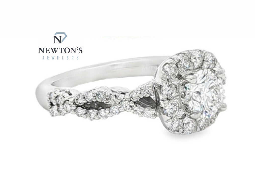 14kt White Gold Round Diamond Halo Engagement Ring