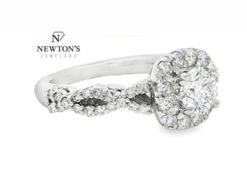 14kt White Gold Round Diamond Halo Engagement Ring