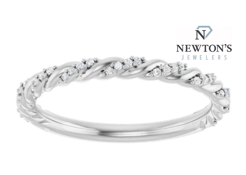 14kt White Gold Diamond Twist Band