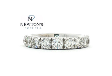 14kt White Gold Diamond Wedding Band