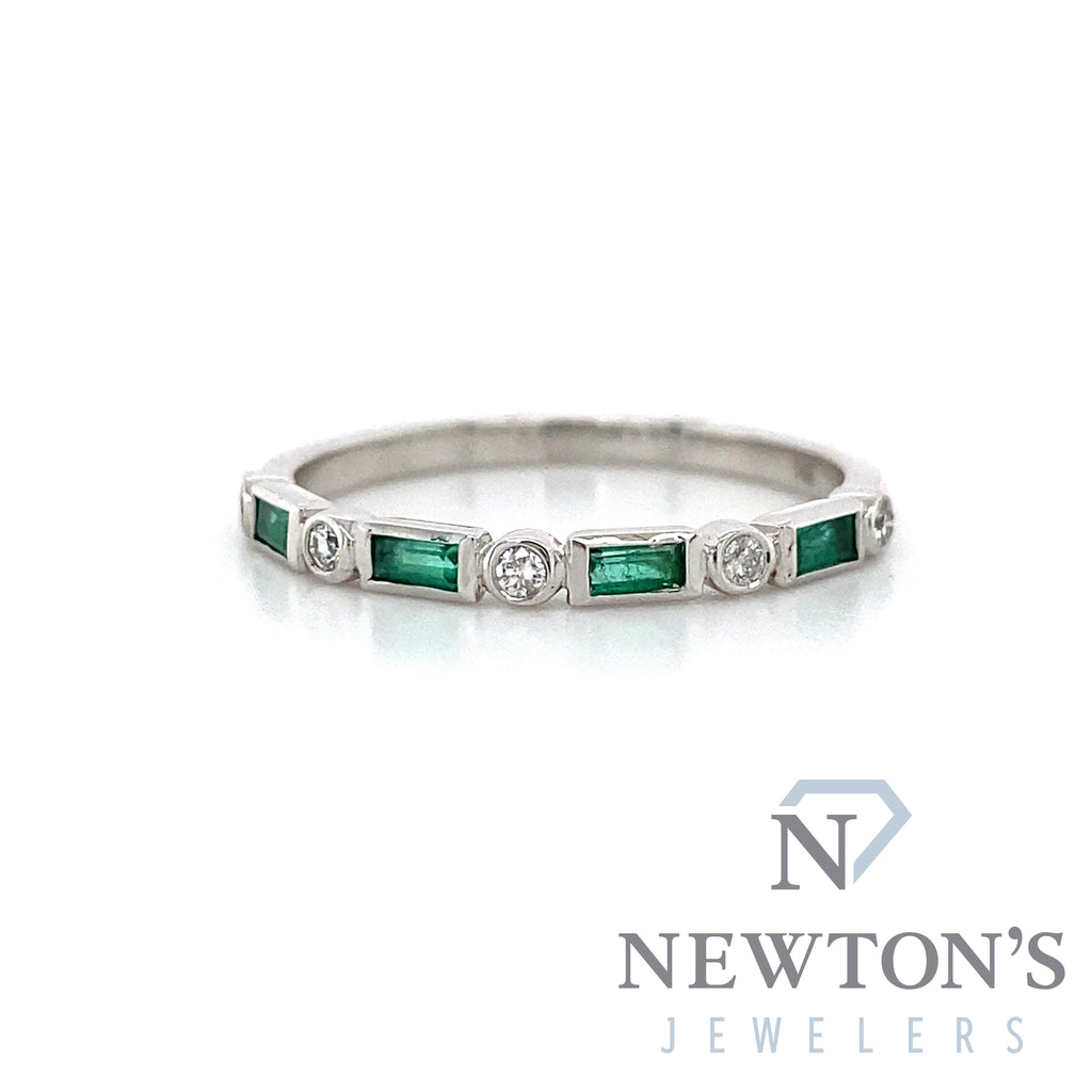 14kt White Gold Emerald & Diamond Stackable Band