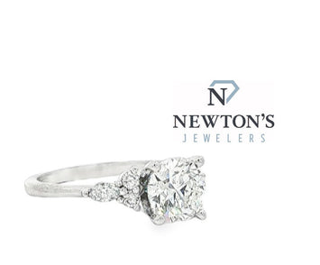 14kt White Gold Round Diamond Engagement Ring