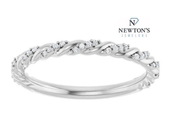 14kt White Gold Twisted Diamond Band
