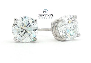 14kt White Gold Diamond Ear Studs