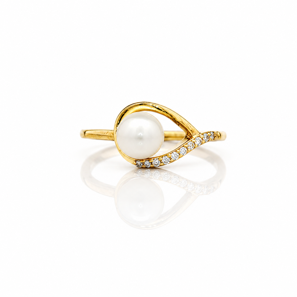 14kt Yellow Gold Pearl & Diamond Loop Twist Ring