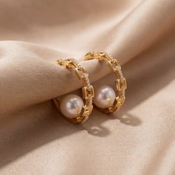 18kt Yellow Gold Freshwater Pearl & Diamond Hoop Earrings