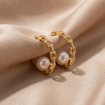 18kt Yellow Gold Freshwater Pearl & Diamond Hoop Earrings