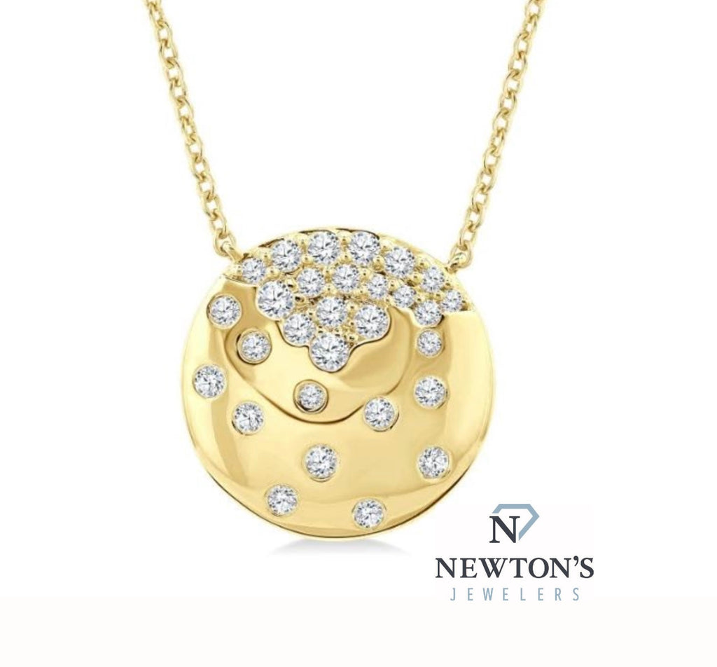 10kt Yellow Gold Circle Pendant with Diamond Accents