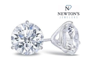 14kt White Gold Diamond Stud Earrings