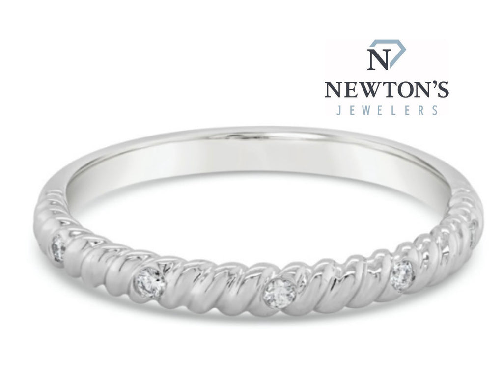 14kt White Gold Diamond Textured Band