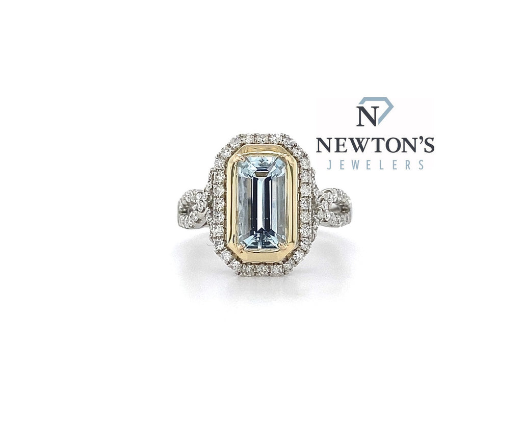 14kt. Two Tone Aquamarine and Diamond Ring