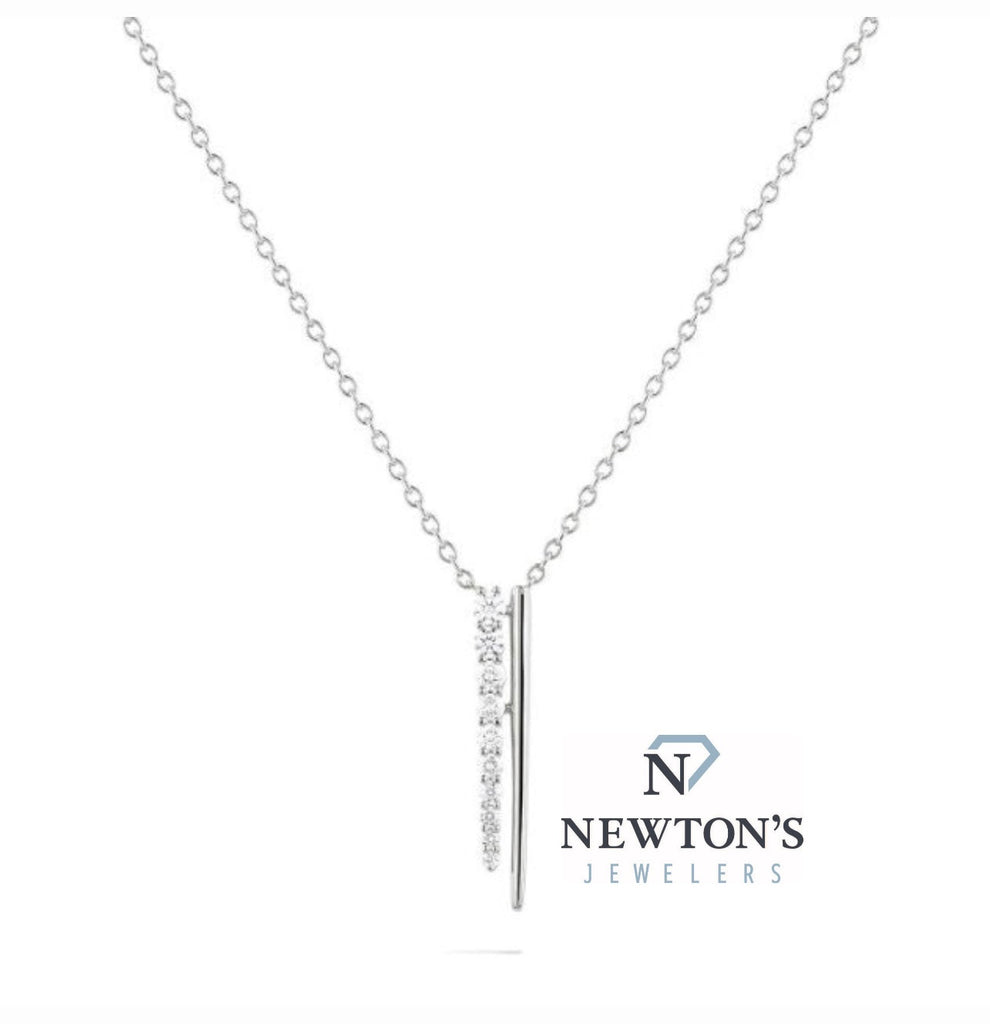 18kt White Gold Pendant Necklace