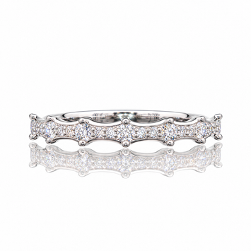 18kt White Gold Diamond Band