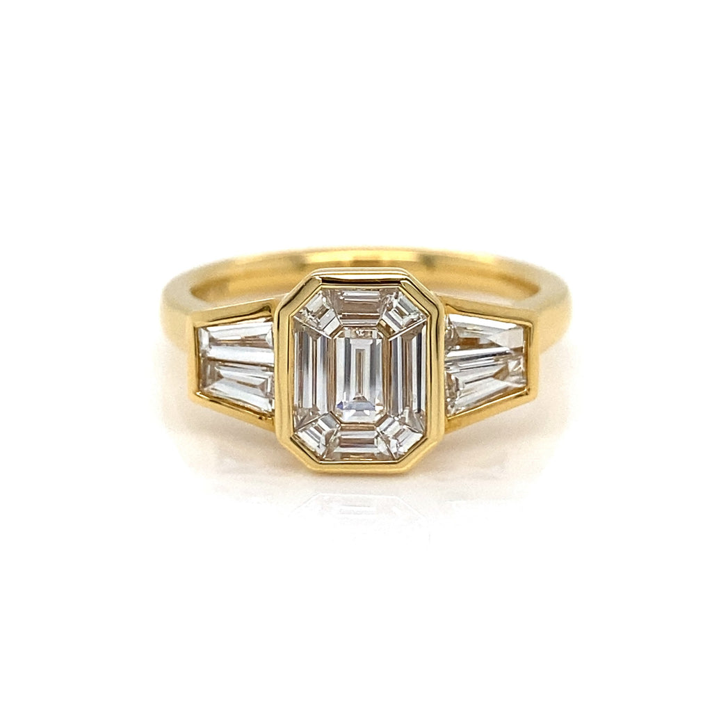 18kt Yellow Gold Pie-cut Diamond Ring