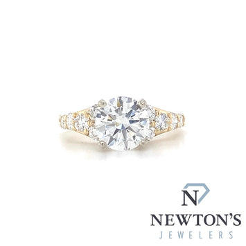 14kt Yellow Gold Round Brilliant Cut Diamond Engagement Ring (2.00ctr)