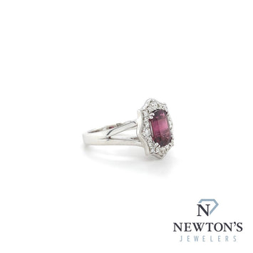 14kt White Gold Rhodolite Garnet & Diamond Fashion Ring