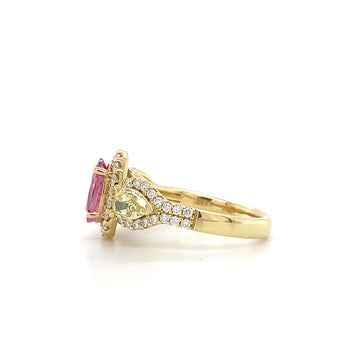 18kt Yellow Gold Padparadscha Sapphire Ring