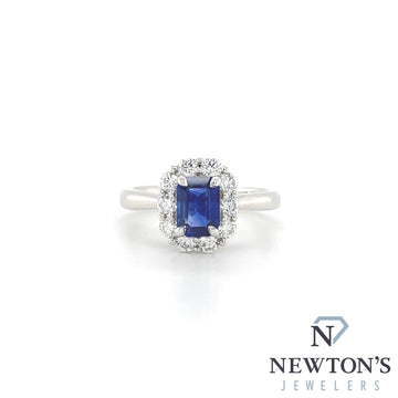 14kt White Gold Emerald Cut Sapphire Fashion Ring (0.94ctr)