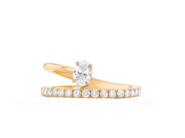 18kt Yellow Gold Oval Diamond Asymmetrical Fashion Ring (0.65ct)